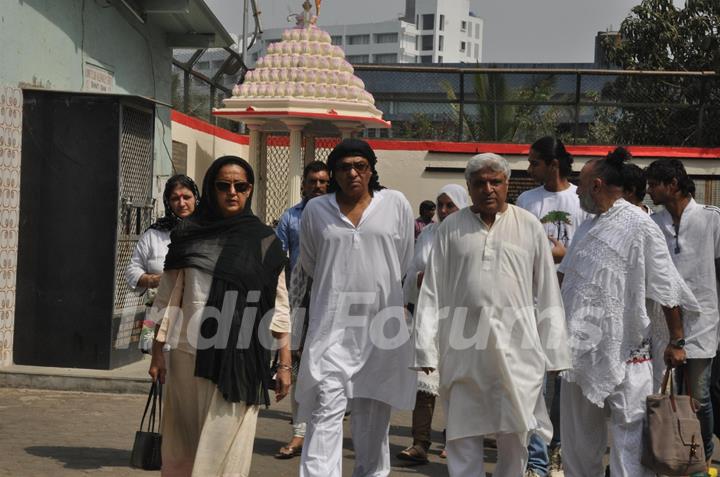 Ranjit and Javed Akhtar at Mona Kapoor's funeral at Pawan Hans