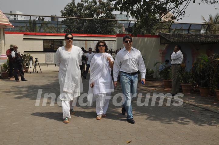 Madhuri Dixit with her husband Dr. Sriram at Mona Kapoor's funeral at Pawan Hans