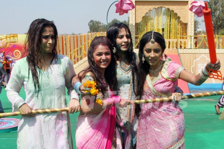 Keerti, Aarti, Pratyusha and Sargun at Rang de Colors Holi event