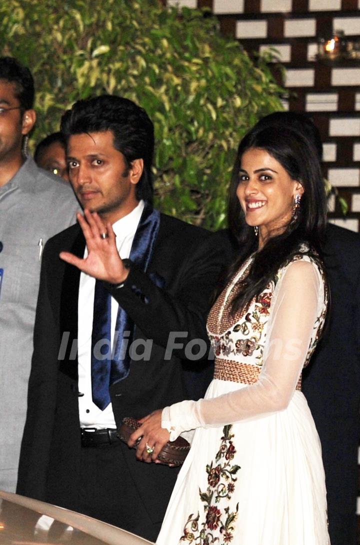 Ritesh Deshmukh and Genelia Dsouza at Mukesh Ambani's bash for Sachin Tendulkar