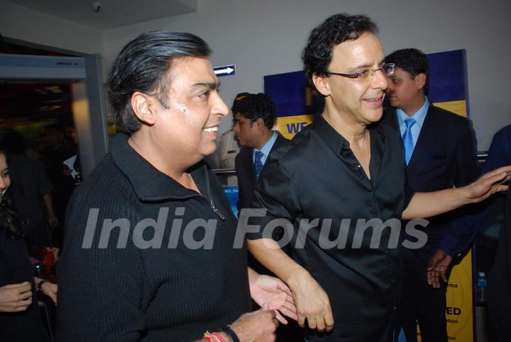 Vidhu Vinod Chopra and Mukesh Ambani at premiere of film Parinda at PVR. .