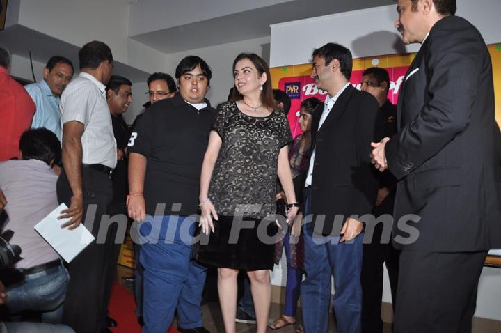 Nita Ambani, Rajkumar Hirani and Anil Kapoor at premiere of film Parinda at PVR