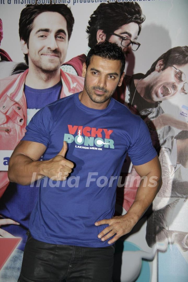 John Abraham, Yami Gautam, Ayushmann at Film Vicky Donor music launch at Inorbit Mall in Mumbai