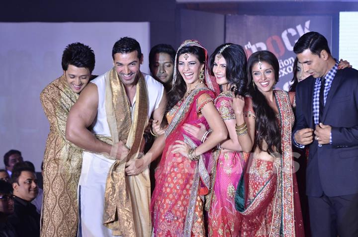 Ritesh Deshmukh, John Abraham, Shreyas Talpade, Shazahn, Zarine, Asin & Akshay Kumar at fashion show