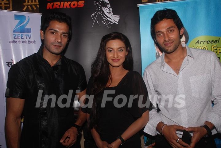 Mrunal Jain, Rati Pandey and Sumit Vats at celebration of 100 episodes of Hitler Didi