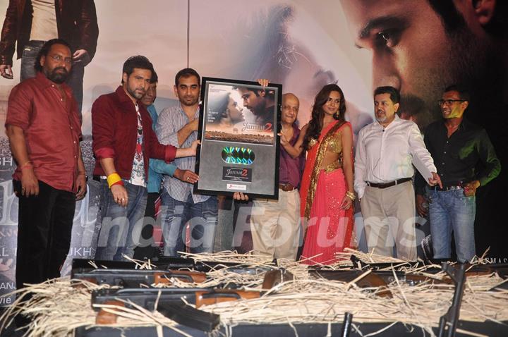Bollywood star Emraan Hashmi along with director Kunal Deshmukh and actress Esha Gupta launched the music of their forthcoming film 'Jannat 2' in Mumbai. .