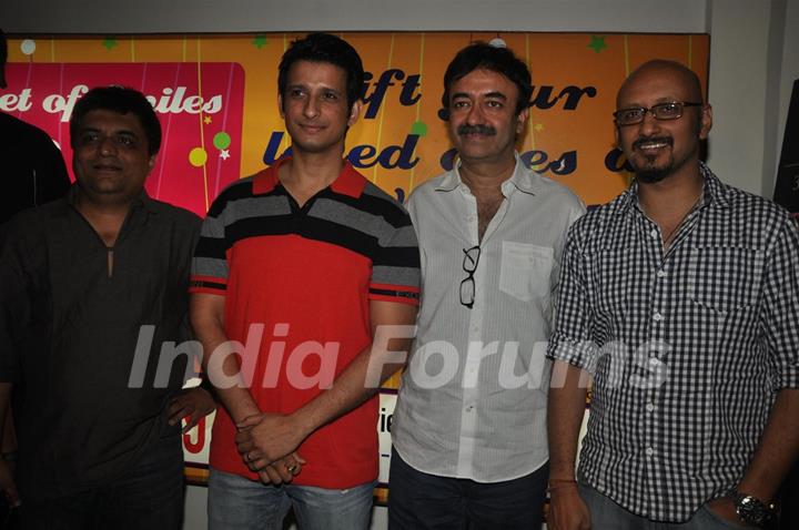 Sharman Joshi & Rajkumar Hirani at Vidhu Vinod Chopra's Film Festival