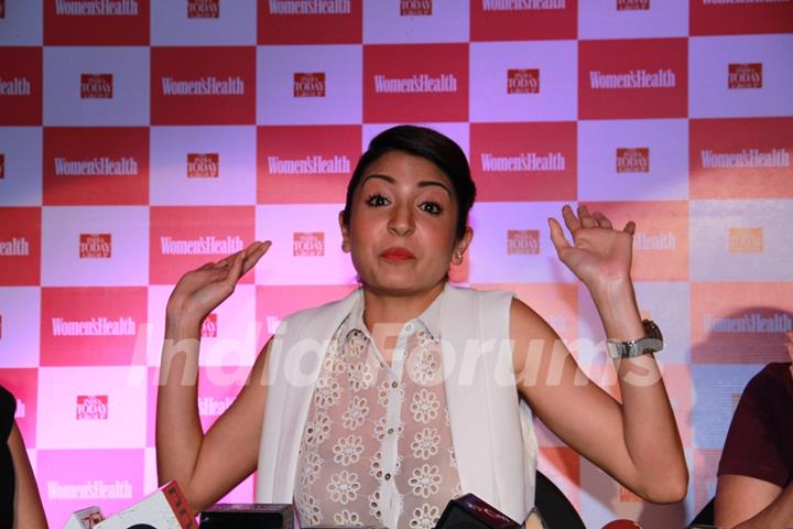 Anushka Sharma unveils new magazine WOMEN'S HEALTH SPECIAL ISSUE at Mehboob Studios in Bandra, Mumbai