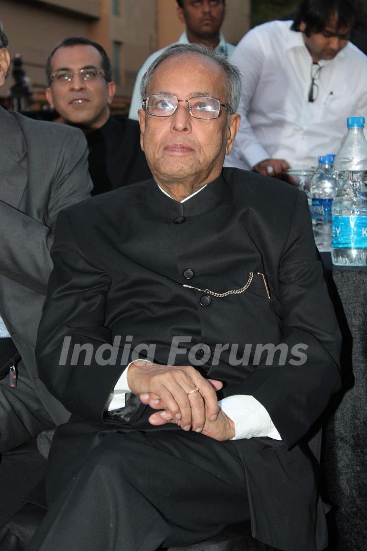 Finance Minister Pranab Mukherjee at Bloomberg UTV Awards at Taj Lands End. .