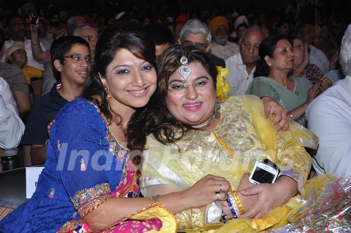 Akruti Mistry and Dolly Bindra at Punjabi Icon Awards