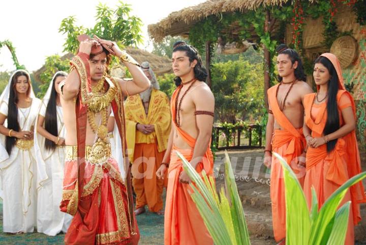 Gurmeet Choudhary, Vijay Bhatia, Ankit Arora, and Debina Bonnerjee in Ramayan