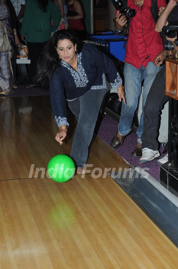 Mona Ambegaonkar at Celebration of the Completion Party of 100 Episodes of PARVARISH