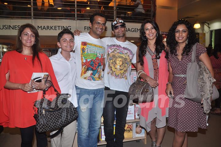 Celebs at Jack Canfield book launch at Crossword. .
