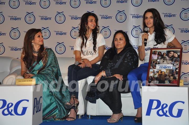 Ira Dubey, Lillete Dubey, Neha Dhupia and Manpinder Dhupia at Launch of P&G's 'Thank You Mom'