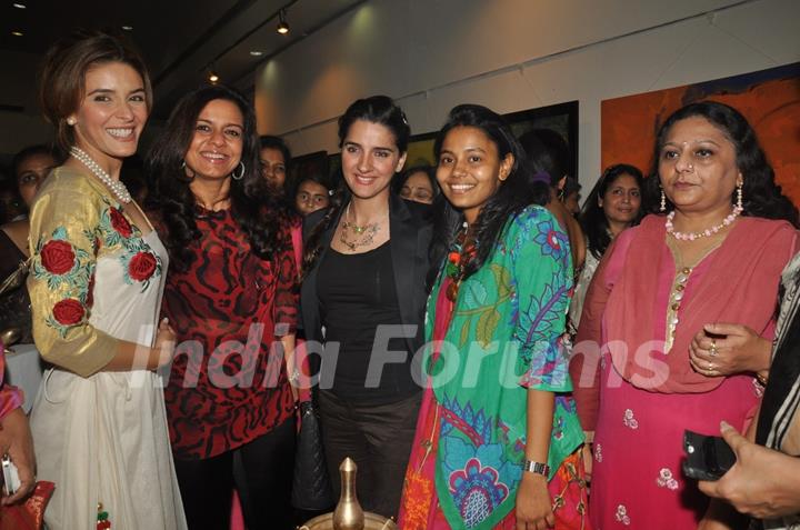 Rageshwari, Shruti Seth at Artist Punam Salecha's Lotus Art Exhibition Show at Museum Gallery in Mumbai