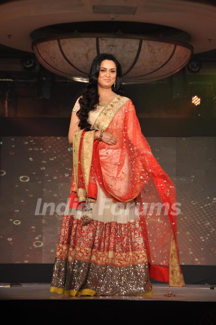 Padmini Kolhapure at Lilavati's 'Save & Empower Girl Child' show