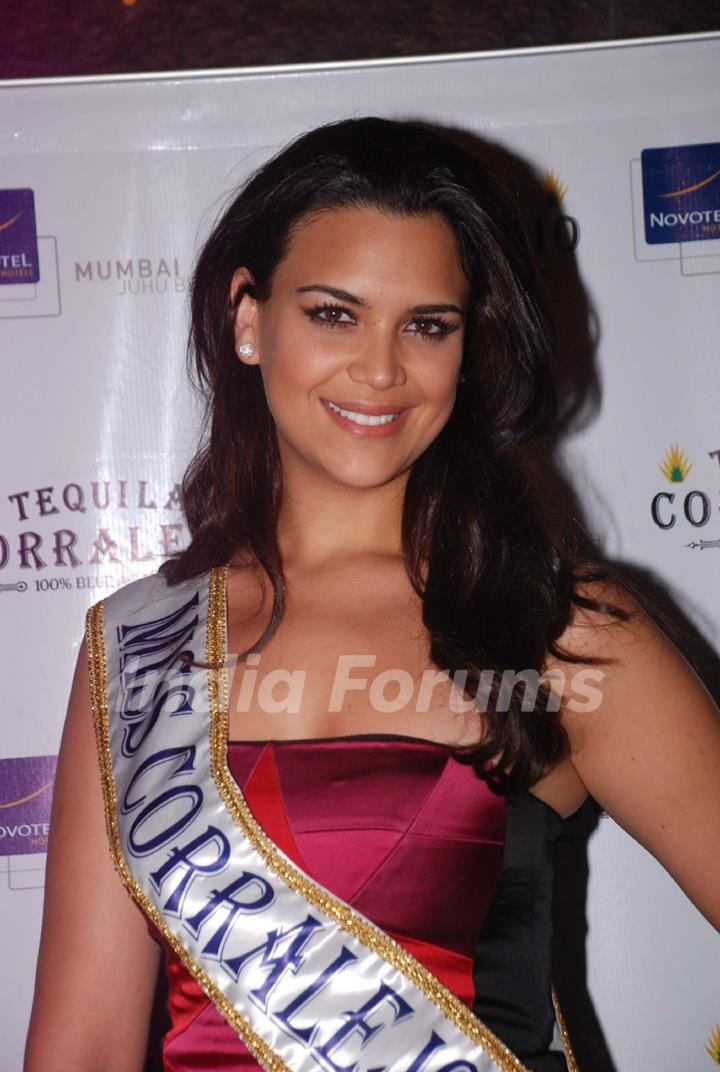Miss Mexico Elisa Najera at Corralejo mixology bash