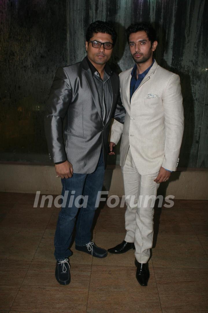 Riyaz Gangj and Chirag Paswan at Golden Achiever Awards 2012