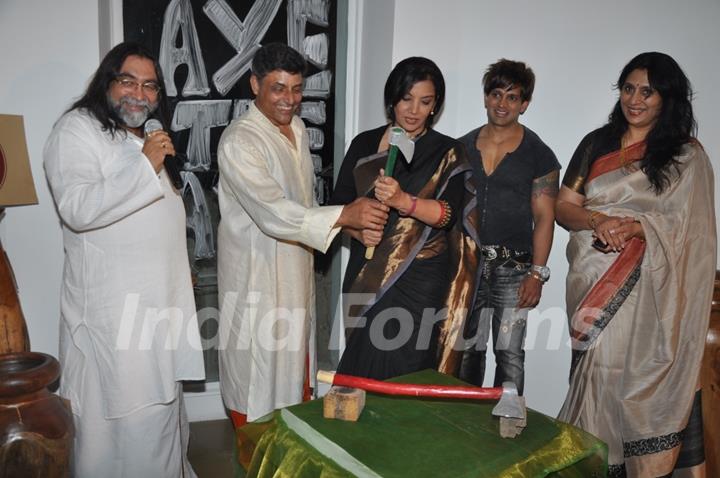 Shabana Azmi Inaugurates Uttara & Adwait's Furniture Art Exhibition