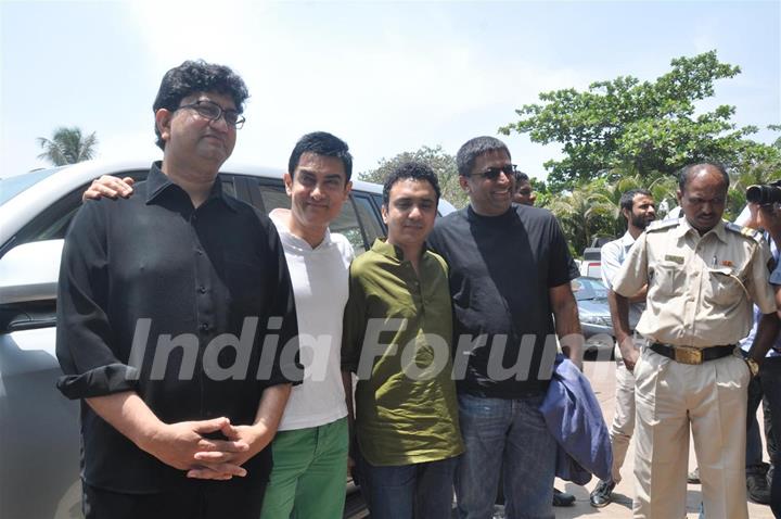 Aamir Khan, Prasoon Joshi, Ram Sampath at the launch of song “Satyamev Jayate Satyamev Jayate”