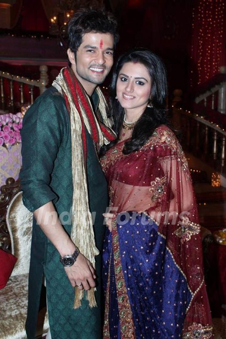 Riddhi Dogra Vashisth with Raqesh Vashisth