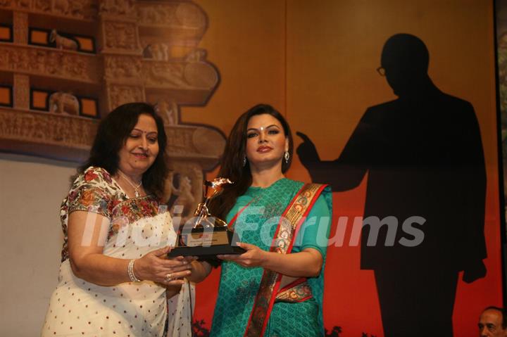 Geeta Shah and Rakhi Sawant at Dadasaheb Ambedkar Awards