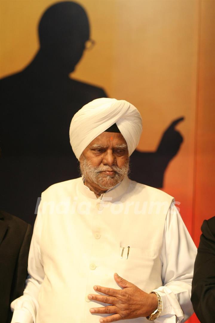 Buta Singh at Dadasaheb Ambedkar Awards organised by Kailash Masoom and Harish Shah