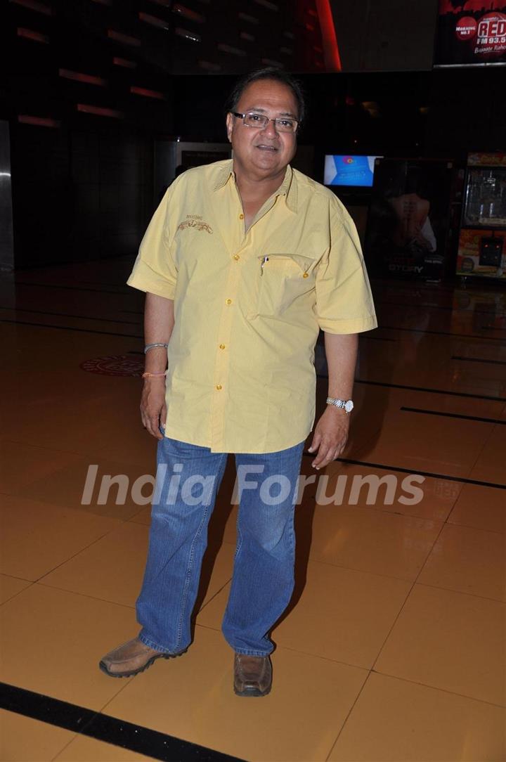 Rakesh Bedi at Premiere of Kannad film 'Parie' at Cinemax