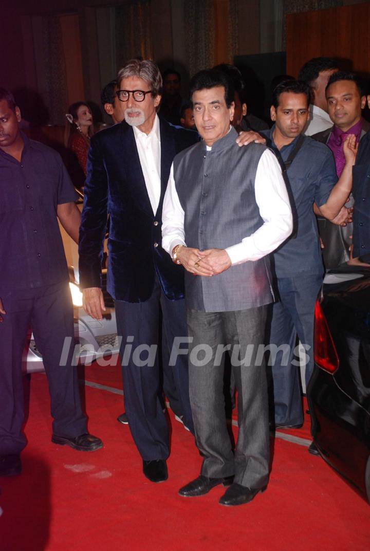 Amitabh Bachchan and Jeetendra at Bappa Lahiri and Taneesha Verma Wedding Reception