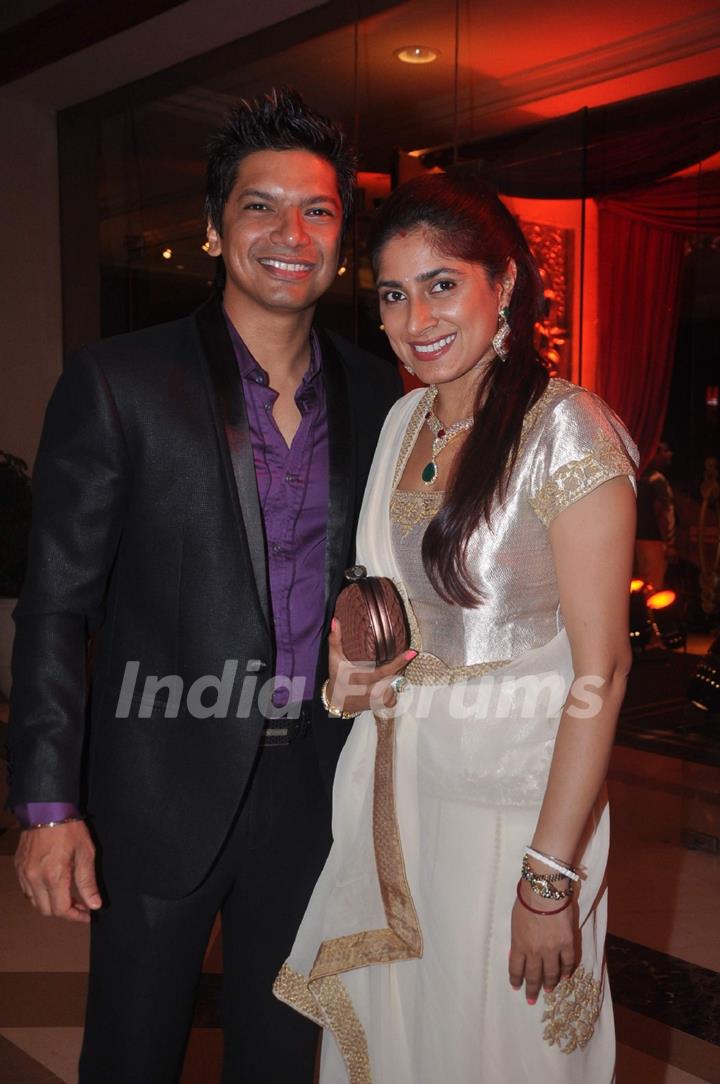 Shaan with wife Radhika at Bappa Lahiri and Taneesha Verma Wedding Reception