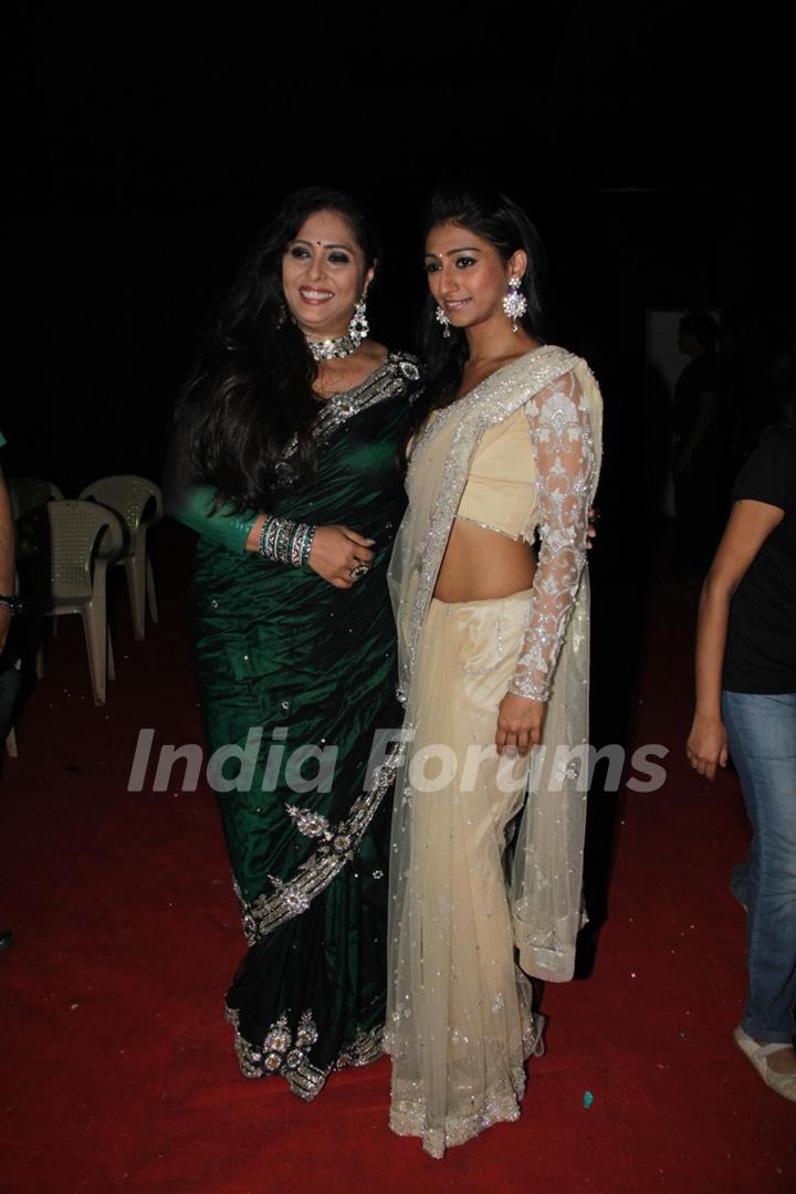 Geeta Kapoor and Mohena Singh at Dance India Dance Season 3 Grand Finale in Mumbai