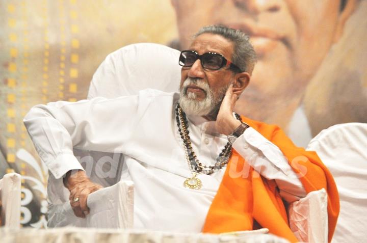 Balasaheb Thackeray at Master Dinanath Mangeshkar Awards 2012