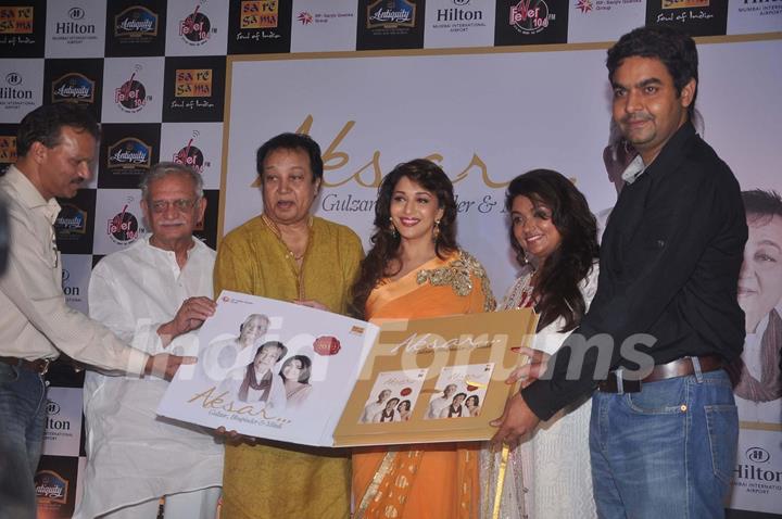 Gulzar, Bhupinder Singh, Madhuri Dixit and Mitali Singh at the launch of Gulzar's Album 'Aksar'
