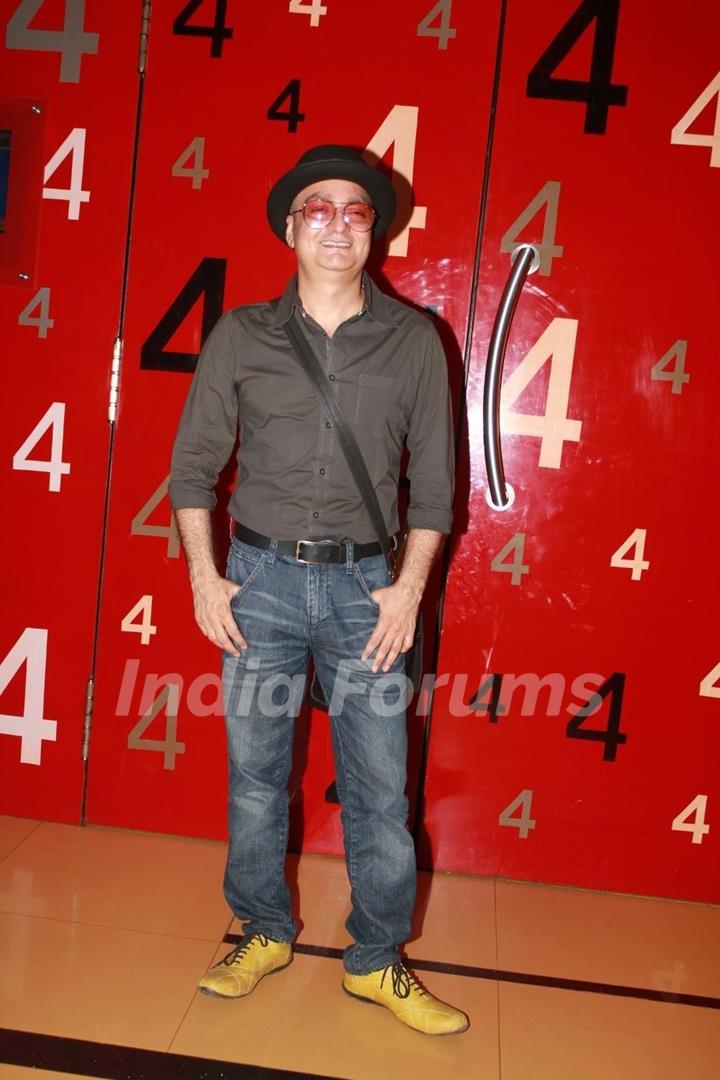 Vinay Pathak at 'Life Ki Toh Lag Gayi' premiere at Cinemax, Mumbai