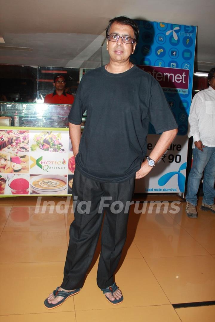 Anant Mahadevan at 'Life Ki Toh Lag Gayi' premiere at Cinemax, Mumbai