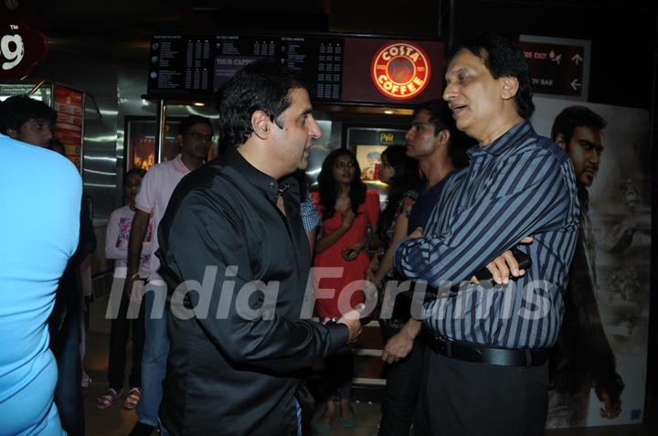 Sunil Lulla and Ratan Jain at Premiere of film Tezz