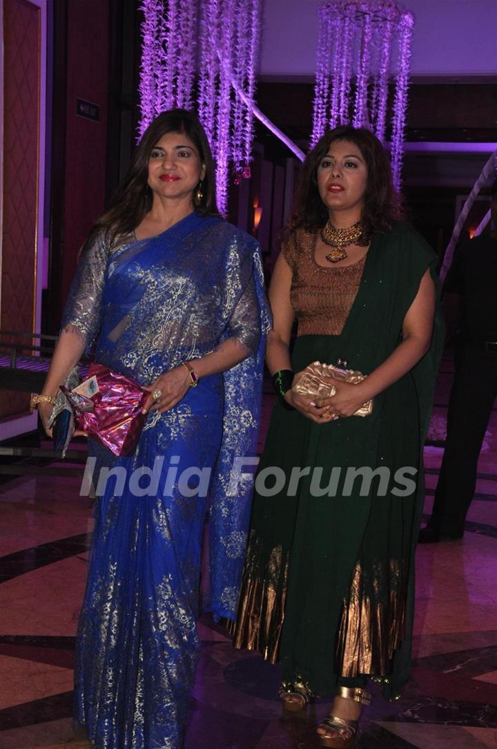 Alka Yagnik at Sunidhi Chauhan and Hitesh Sonik Wedding Reception Ceremony