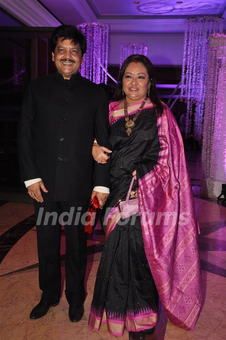 Udit Narayan with wife Deepa at Sunidhi Chauhan and Hitesh Sonik Wedding Reception Ceremony