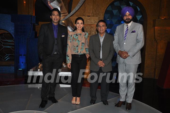 Karisma Kapoor, Samir Kochchar, Sunil Gavaskar and Navjot Singh Sidhu at IPL Extra Innings