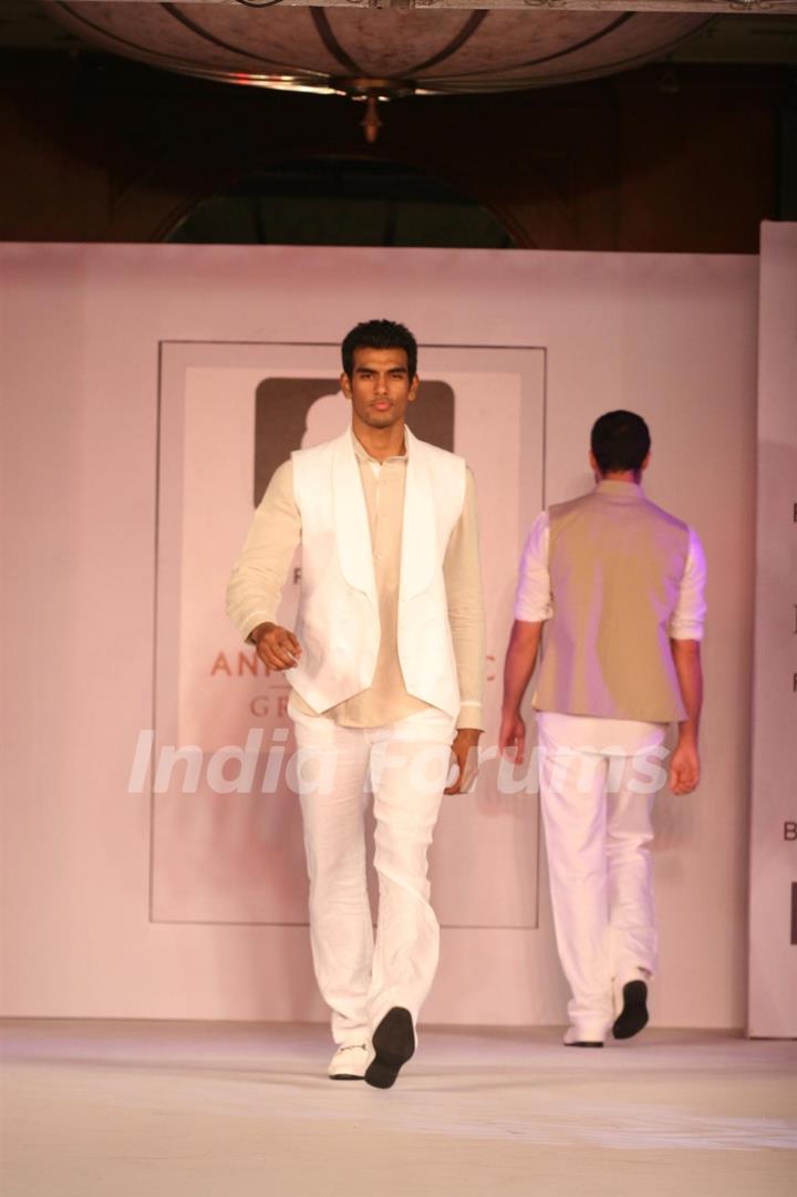 Bollywood Celebs at Cotton Fashion Show