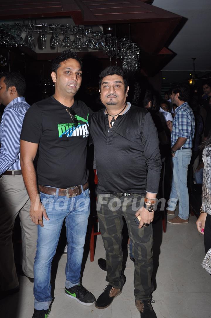 Prashant Shirsat with Neeraj Shridhar at Teenu Arora's album ‘Dreams’ launch