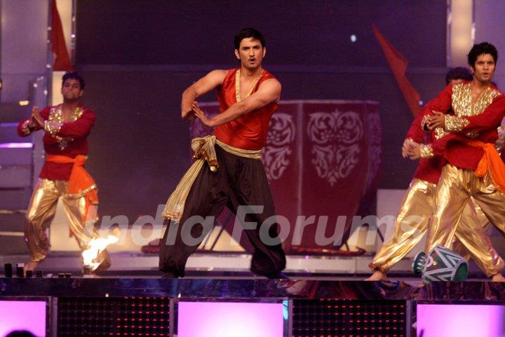 Sushant Singh Rajput Performing At Umeed Ka Naya Chehra Show