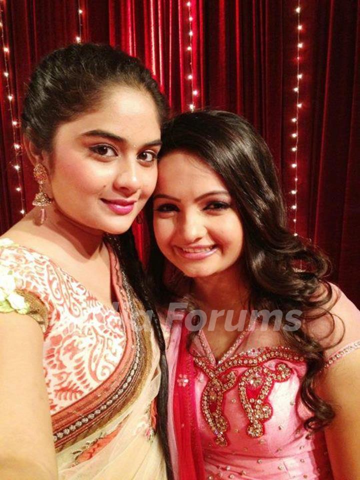 Giaa Manek with her friend at SPA 2012