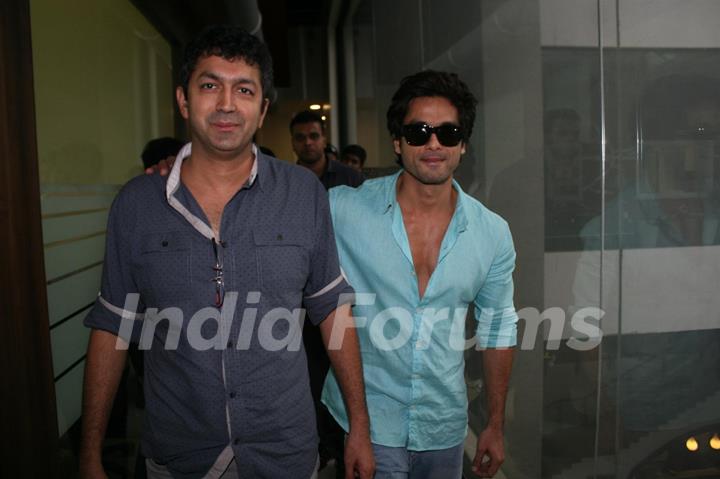 Shahid Kapoor with Kunal Kohli promotes film Teri Meri Kahani at Big FM