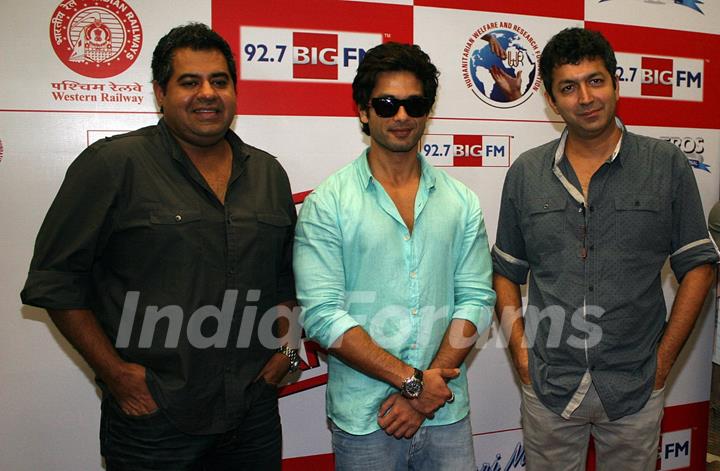 Vicky Bahri, Shahid Kapoor and Kunal Kohli promotes film Teri Meri Kahani at Big FM