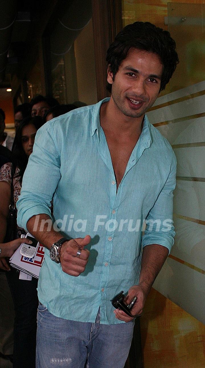 Shahid Kapoor promotes film Teri Meri Kahani at Big FM