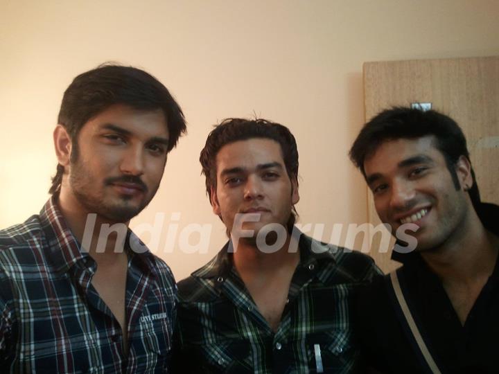 Sushant Singh Rajput With Fans