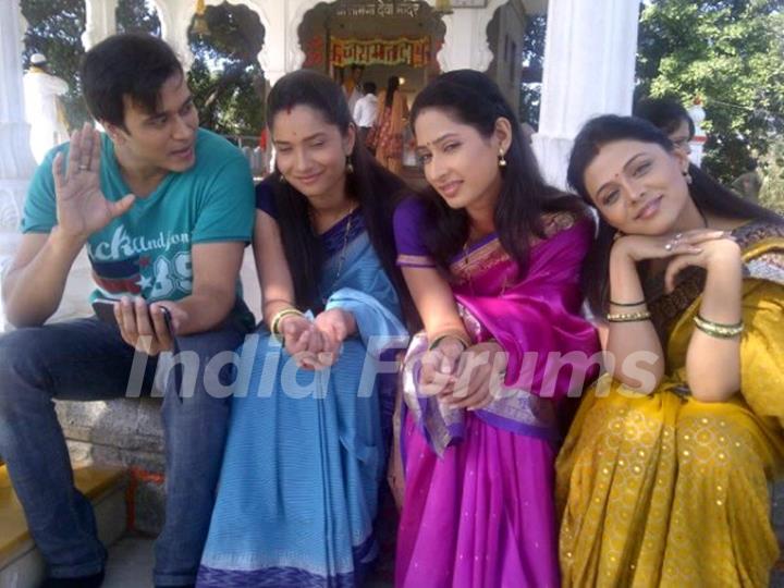 Ankita Lokhande, Anurag Sharma, Priya Marathe and Prarthana Behere