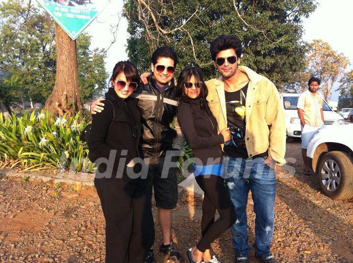 Kushal, Nia, Karan Mehra & His wife Nisha Rawat