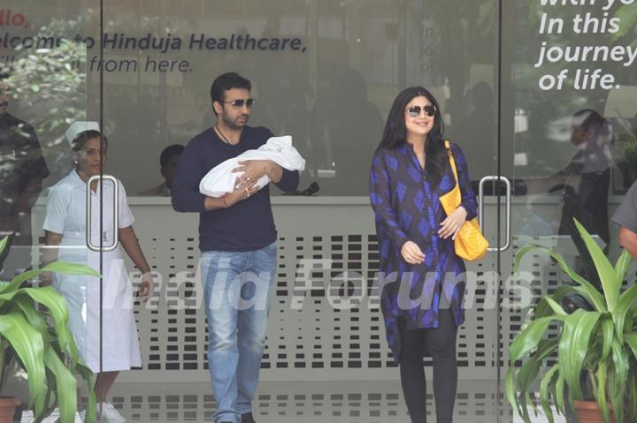 Shilpa Shetty discharged from hospital with her baby boy and husband Raj Kundra